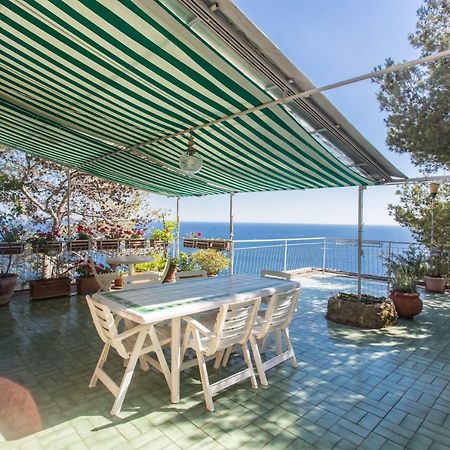 Apartamento Stunning View Relax Tra Mare E Cielo Villa Solari Exterior foto