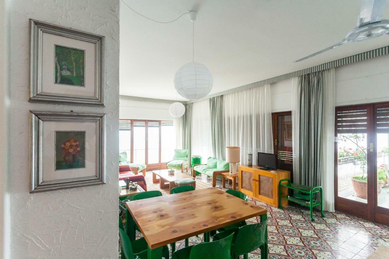 Apartamento Stunning View Relax Tra Mare E Cielo Villa Solari Exterior foto